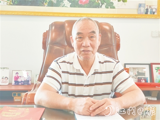 勞壽榮在企業(yè)的連鎖經(jīng)營(yíng)、平臺(tái)化轉(zhuǎn)型、大健康服務(wù)等領(lǐng)域開(kāi)辟出創(chuàng)新之路。