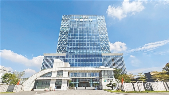 2024年，位于江海區(qū)（高新區(qū)）的奇德新材集團總部正式落成投產(chǎn)。