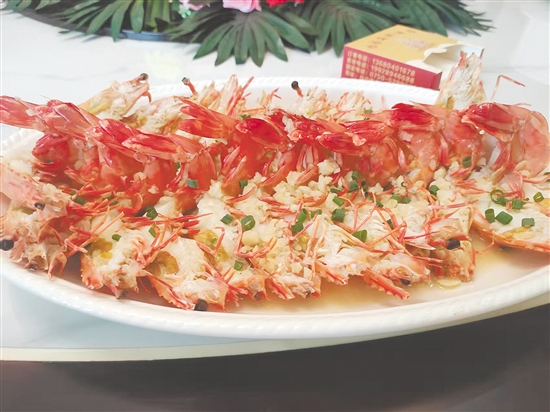 開漁后，食客可盡情品嘗新鮮美味海鮮。