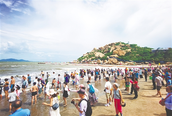 到那琴半島地質(zhì)海洋公園解鎖暑假親海新體驗(yàn)。