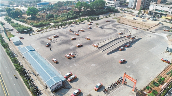 擬收儲(chǔ)位于蓬江區(qū)雙龍地段武警支隊(duì)東南側(cè)地段地塊作為政府儲(chǔ)備地。