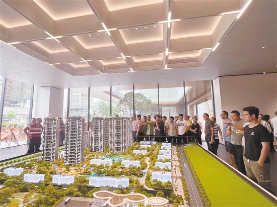 消費者購房時，應(yīng)當(dāng)選擇口碑好的房企。