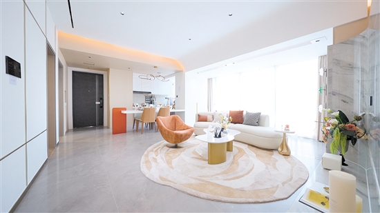 全屋智能化設(shè)計(jì)成為許多開發(fā)商建設(shè)“好房子”的選項(xiàng)。